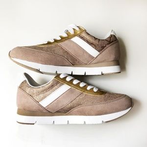 NWOT Calvin Klein CK Tea Metallic Shoes Sz 8.5
